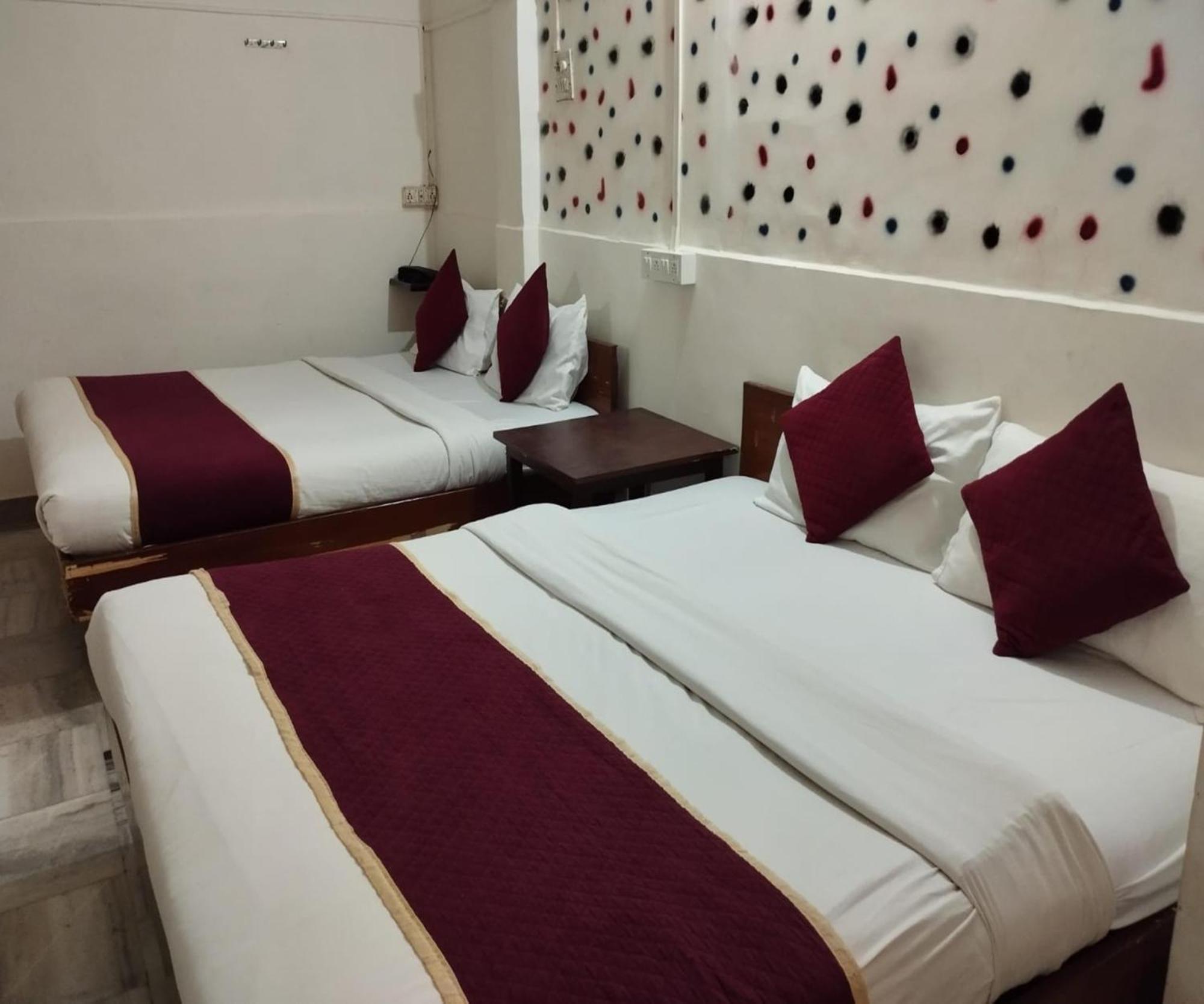 Hotel Air View Near Airport Мумбай Екстериор снимка